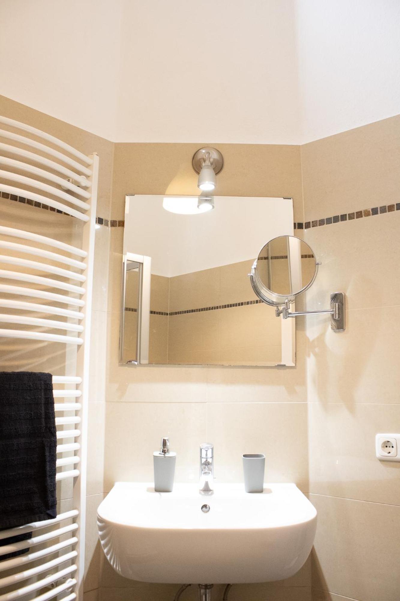 Apartment Wiesbaden Mitte, Zentral Am Park, Congresscenter 5 Min, Bahnhof 10Min 外观 照片