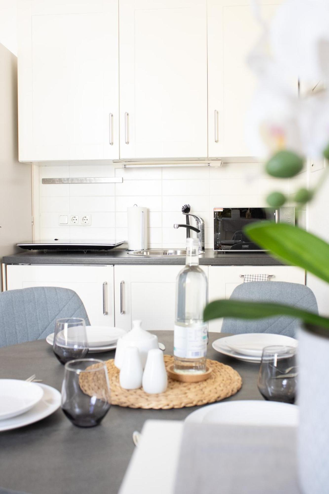 Apartment Wiesbaden Mitte, Zentral Am Park, Congresscenter 5 Min, Bahnhof 10Min 外观 照片